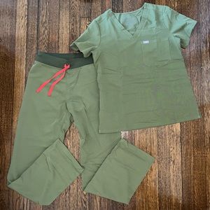 Figs Catarina One-Pocket Scrub Top, Sage